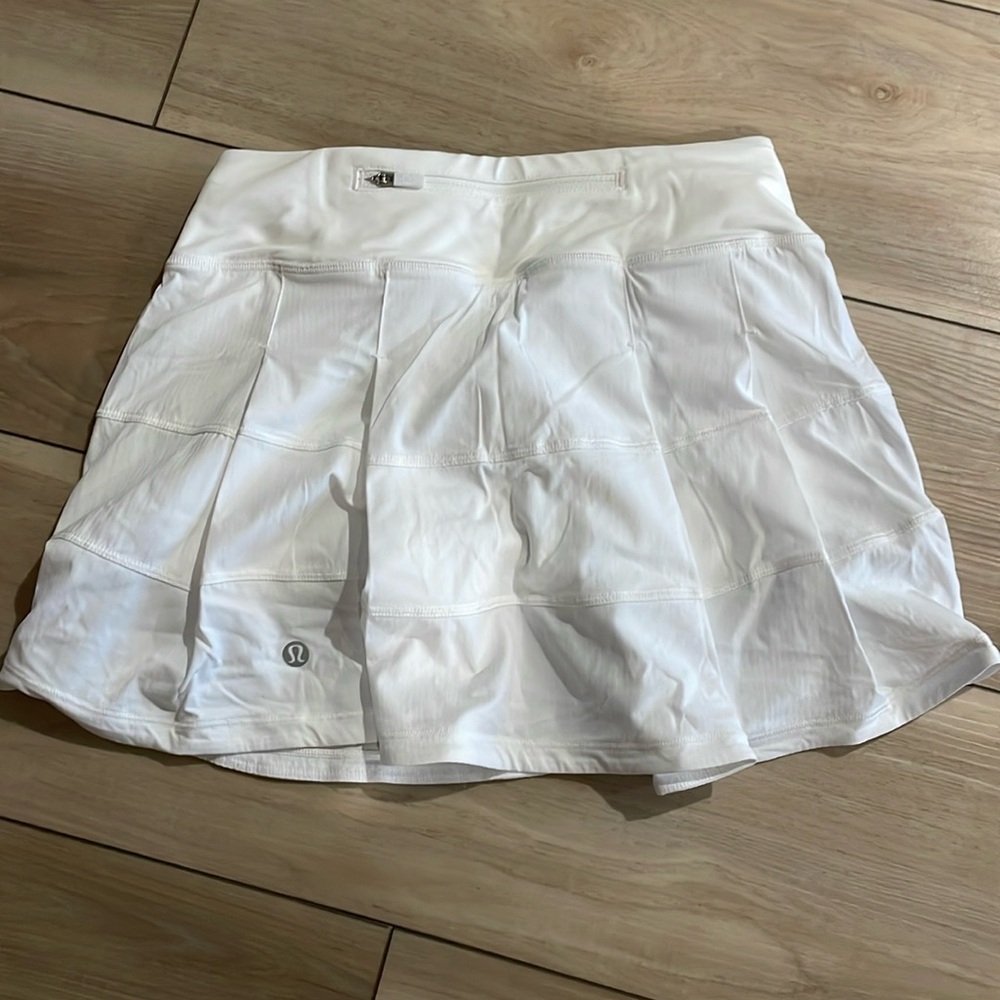 Lululemon white skirt with liner - size 0